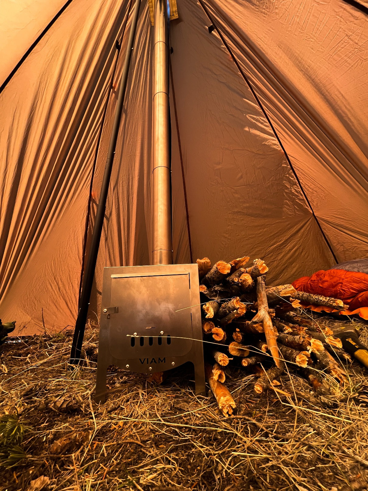 VIAM Outdoors™ “Loco” Titanium Stove